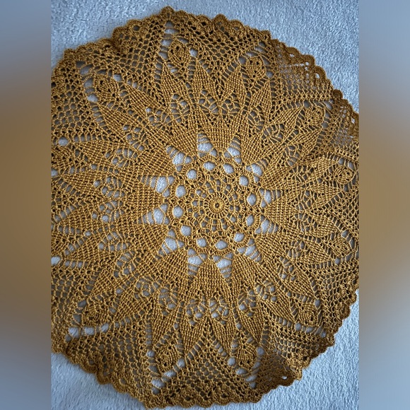 Circle Lace Doilies Handmade Crochet Placemats Table Coasters Decor Brown - Picture 3 of 3